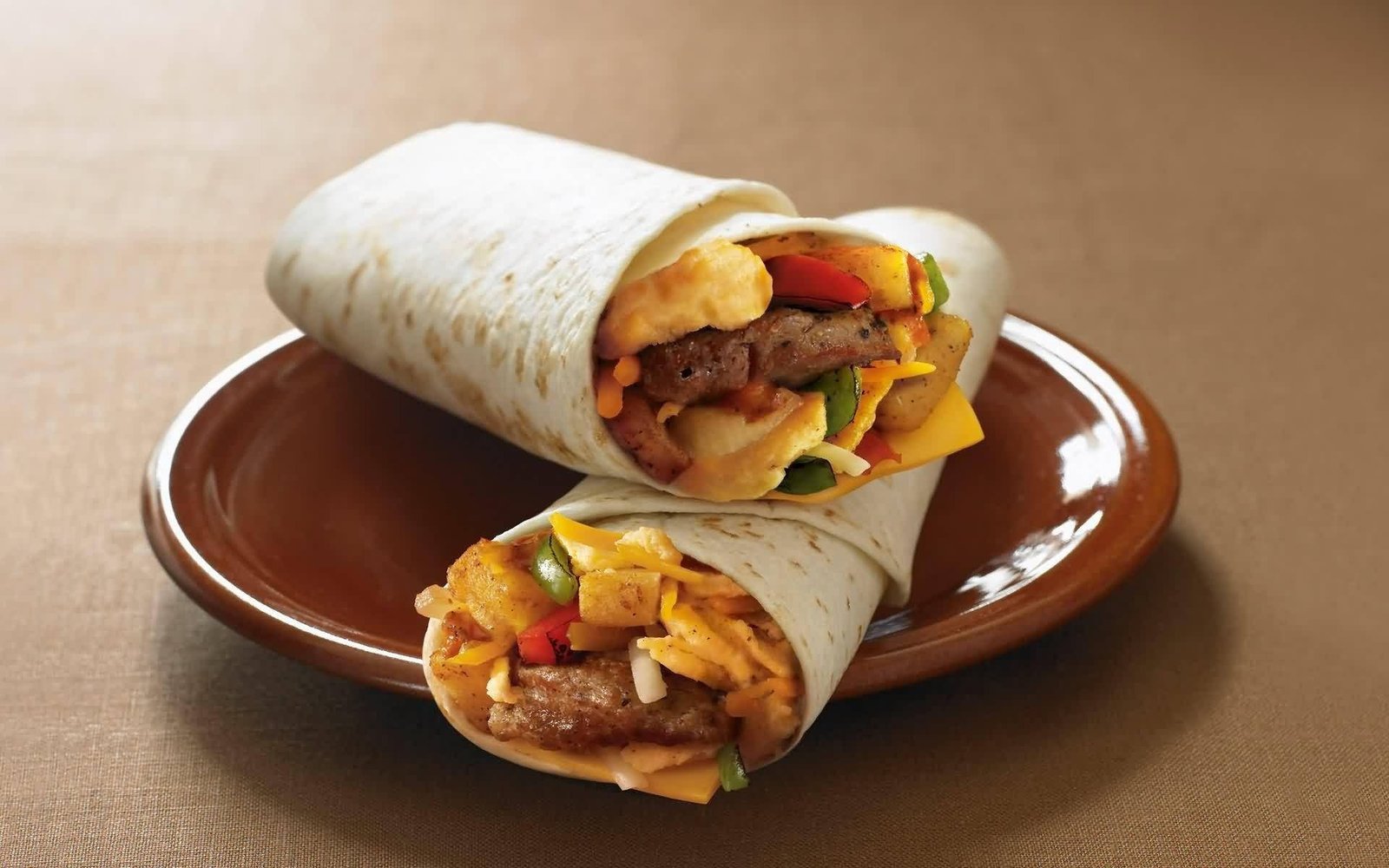 wrapped-chicken-burrito-ivy8io98pl783ay8